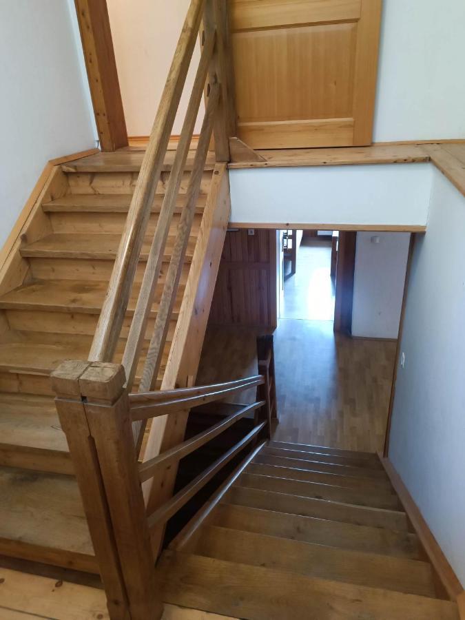 Valvasorjev Dom Pod Stolom Albergue Zirovnica Exterior foto